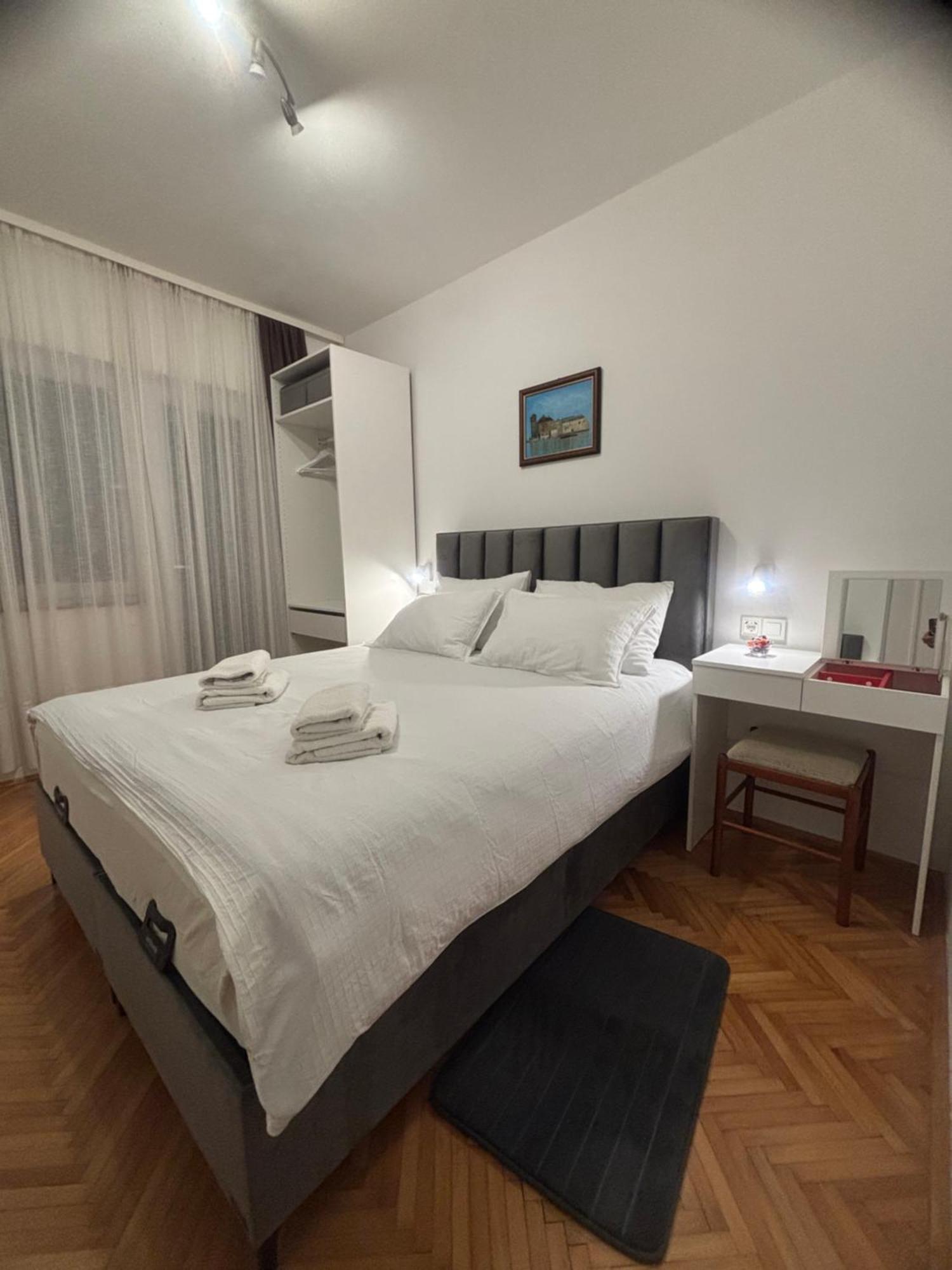 Morosini Apartments Biograd Na Moru Bagian luar foto